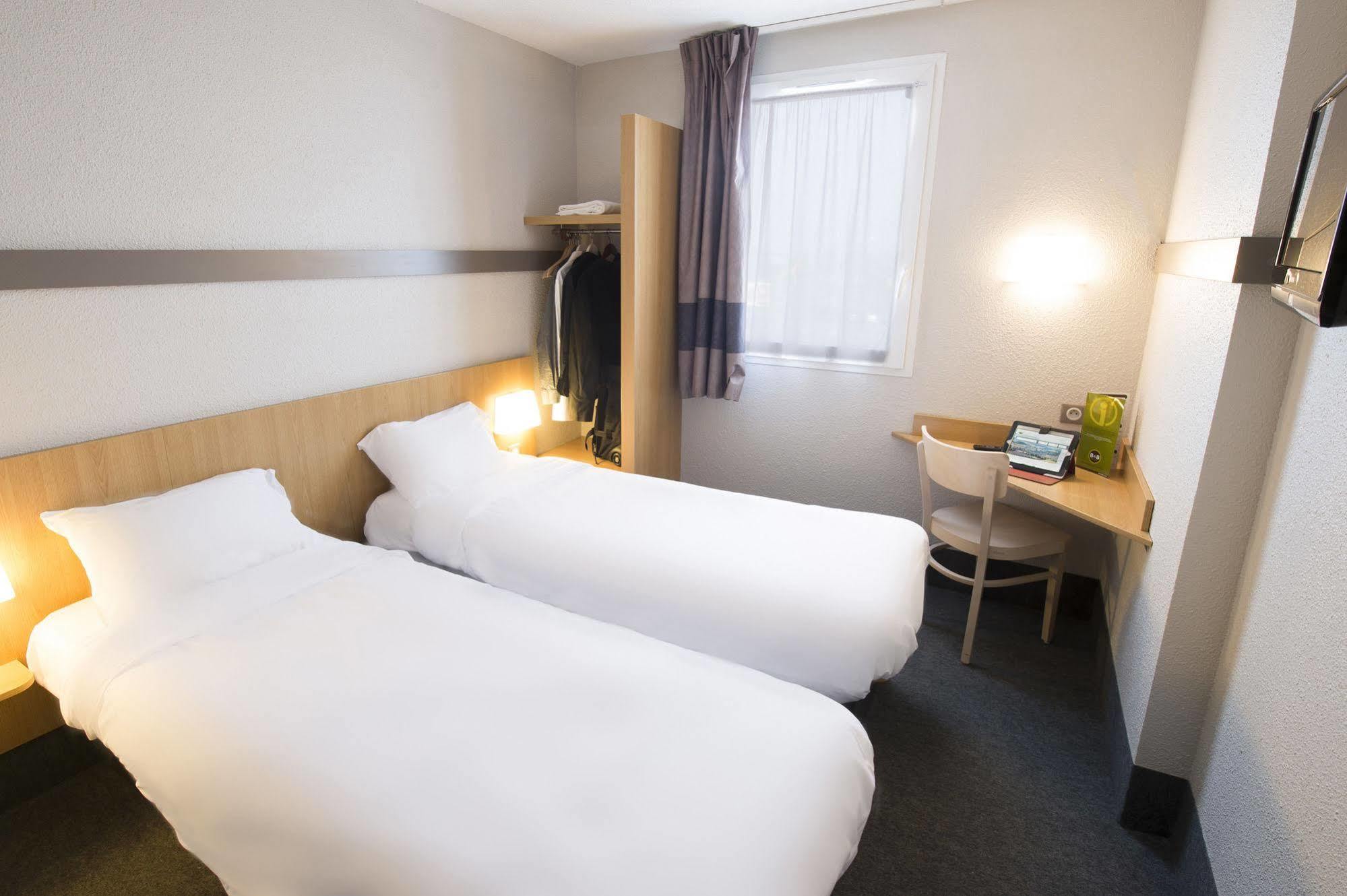 B&B Hotel Chateauroux Déols Екстериор снимка