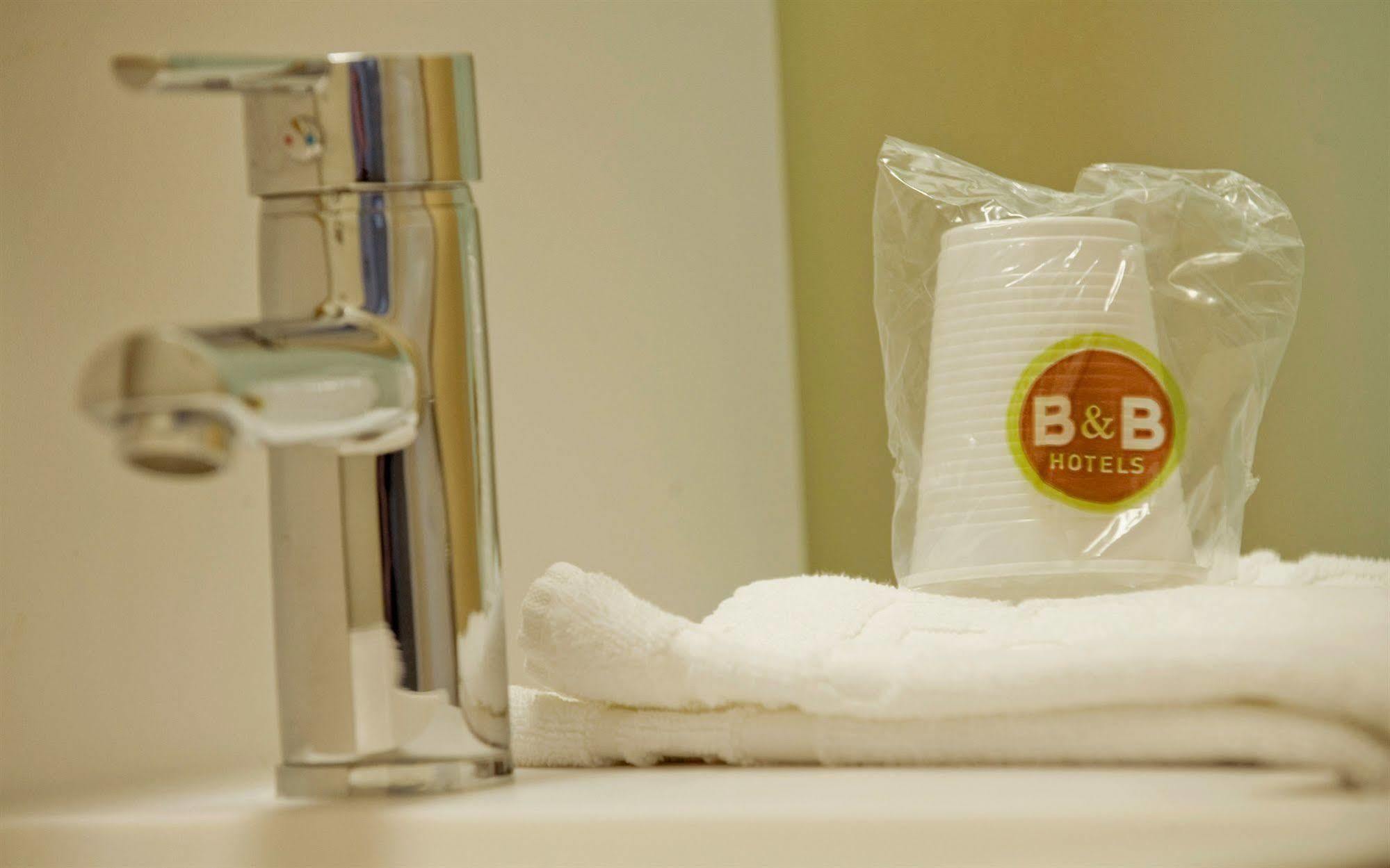 B&B Hotel Chateauroux Déols Екстериор снимка