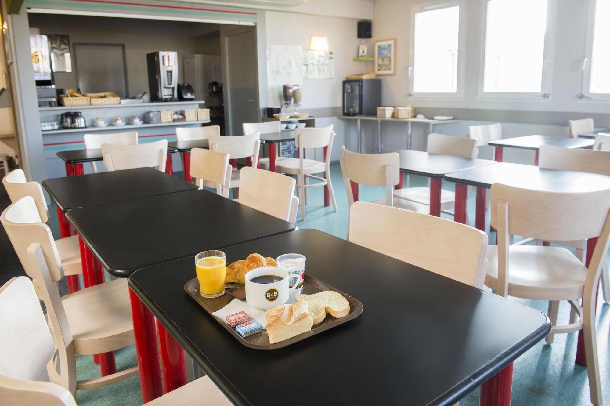 B&B Hotel Chateauroux Déols Екстериор снимка